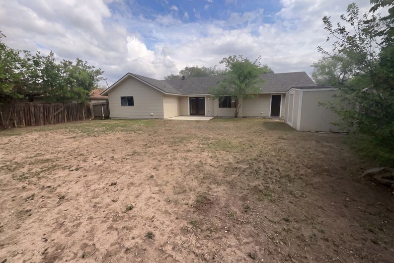 Photo 5 of 19 of 225 La Jolla, Live Oak, TX