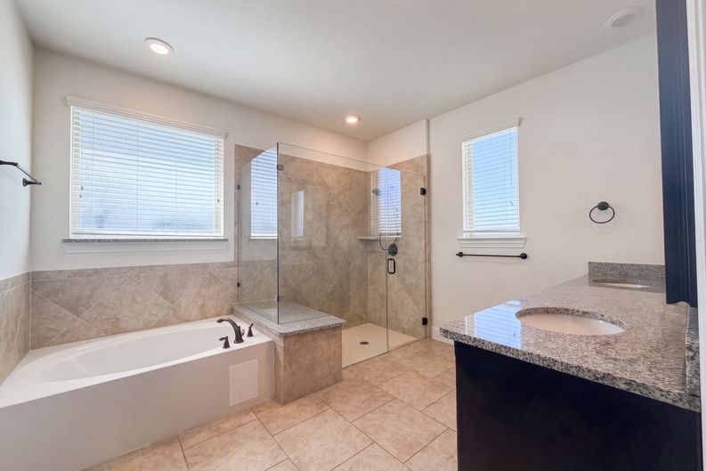 Photo 17 of 22 of 10832 Frost Pl, McKinney, TX