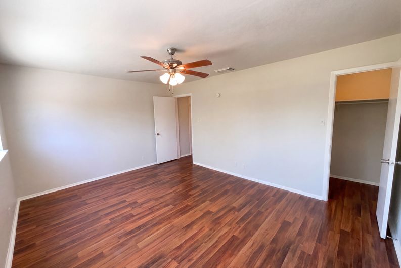Photo 15 of 23 of 9646 Ivy Plain Dr, San Antonio, TX