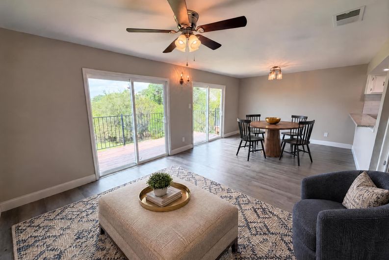 Photo 9 of 18 of 3216 Poe Cv, Lago Vista, TX