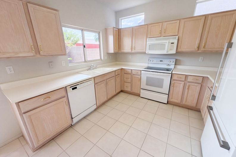 Photo 9 of 42 of 15339 W Via Montoya, Sun City West, AZ