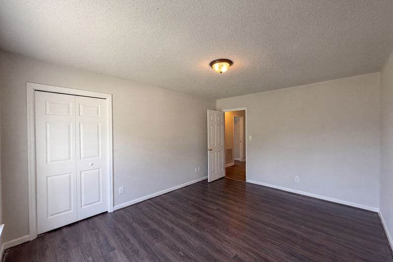 Photo 11 of 17 of 4013 Burleigh Pl, Fayetteville, NC