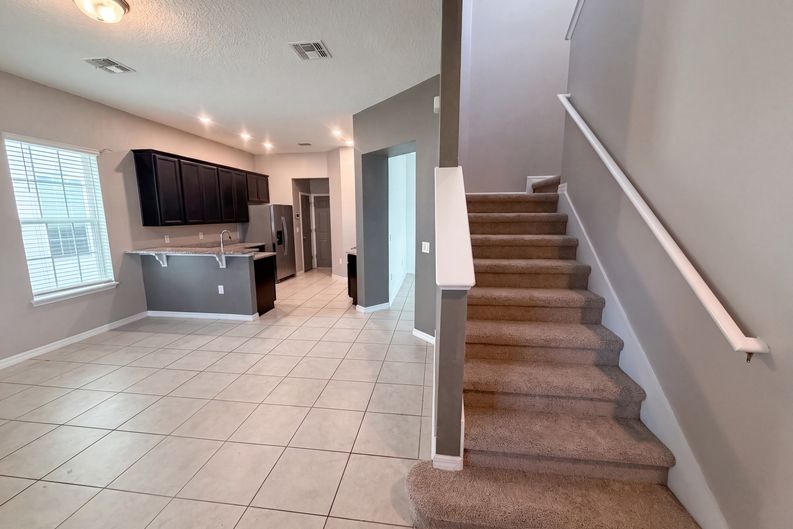 Photo 8 of 40 of 1572 Astoria Arbor Ln, Orlando, FL