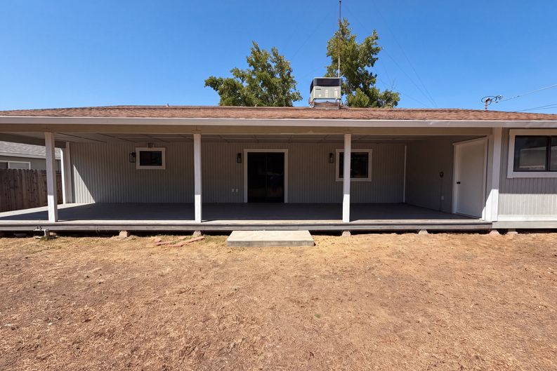 Photo 5 of 26 of 8266 Streng Ave, Citrus Heights, CA