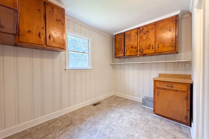 Photo 11 of 21 of 800 Creech Rd, Garner, NC