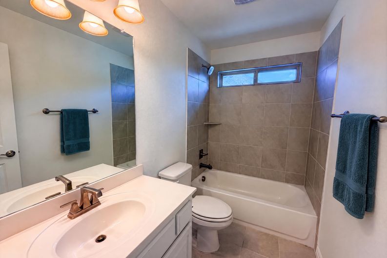 Photo 29 of 34 of 4305 Curlew Ln, Garland, TX