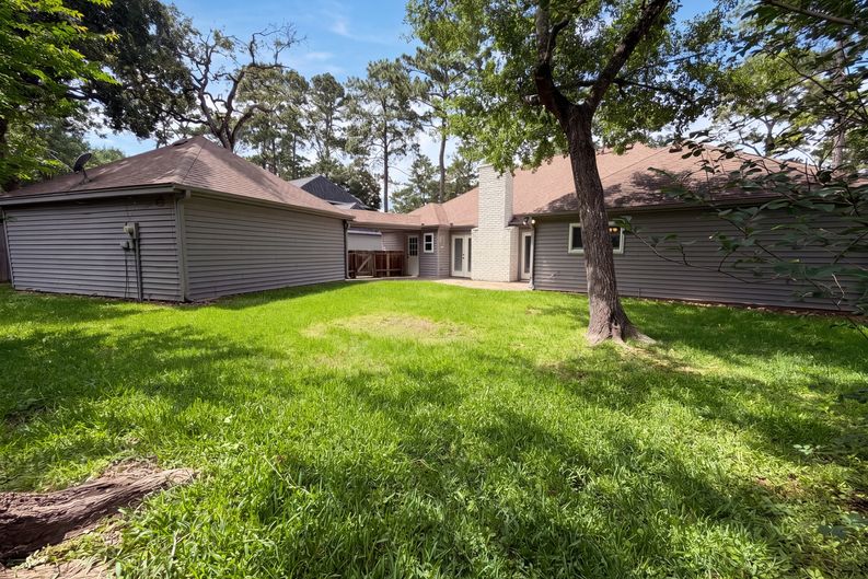 Photo 22 of 24 of 7807 Bideford Ln, Houston, TX