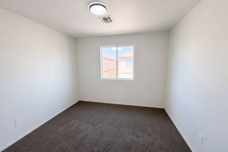 Photo 20 of 68 of 5416 W Albeniz Pl, Phoenix, AZ