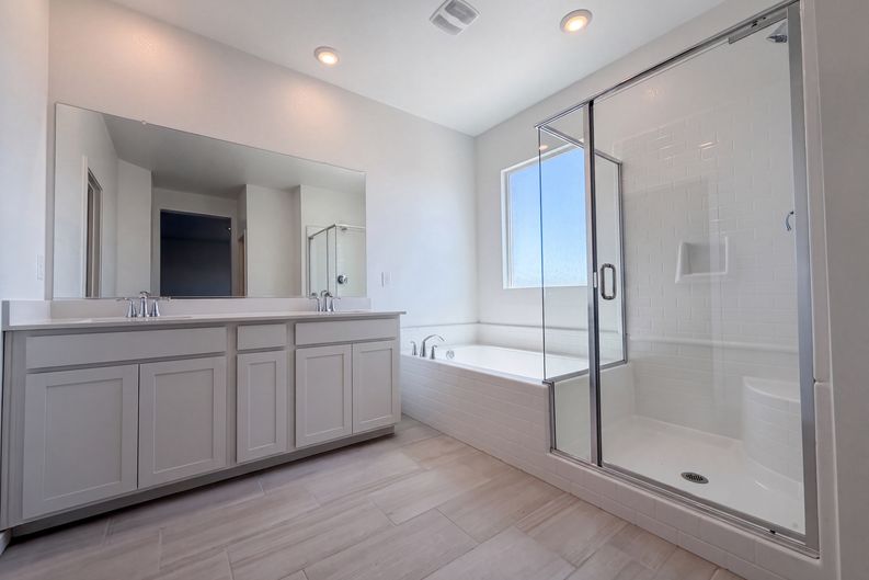 Photo 13 of 22 of 8379 W Rochelle Ave, Las Vegas, NV