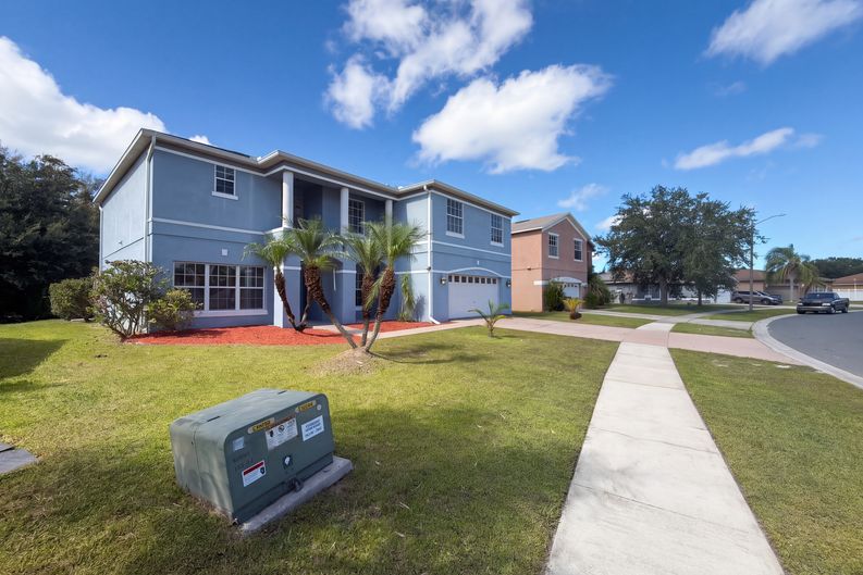 Photo 29 of 57 of 2541 Jasmine Trace Dr, Kissimmee, FL