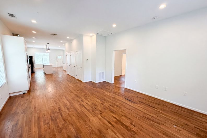 Photo 12 of 22 of 861 77th St S, Birmingham, AL