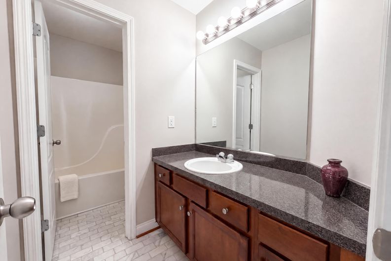 Photo 16 of 32 of 4468 Karron Dr, Powder Springs, GA