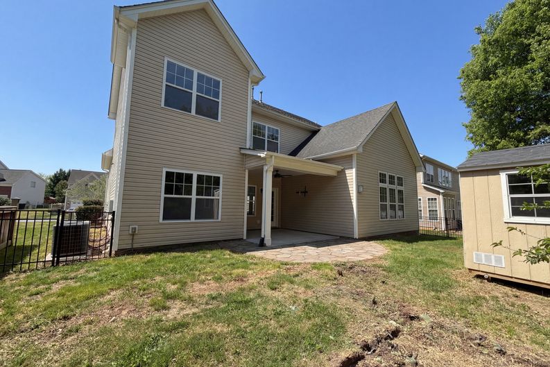 Photo 5 of 27 of 9696 Ravenscroft Ln NW, Concord, NC