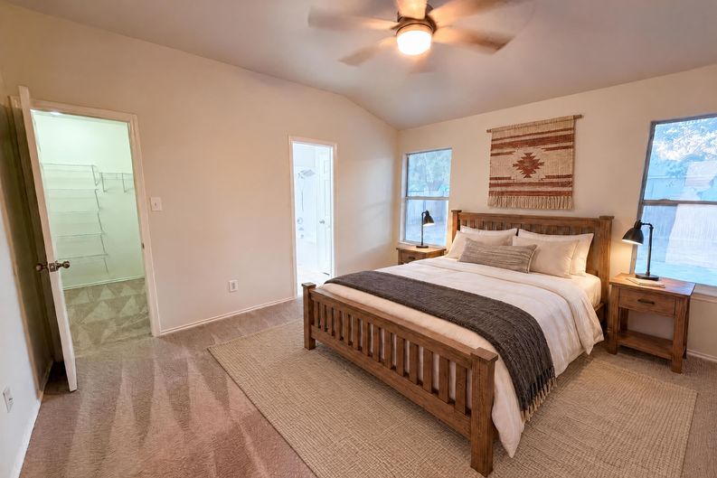 Photo 4 of 17 of 1107 Burgess Dr, Leander, TX
