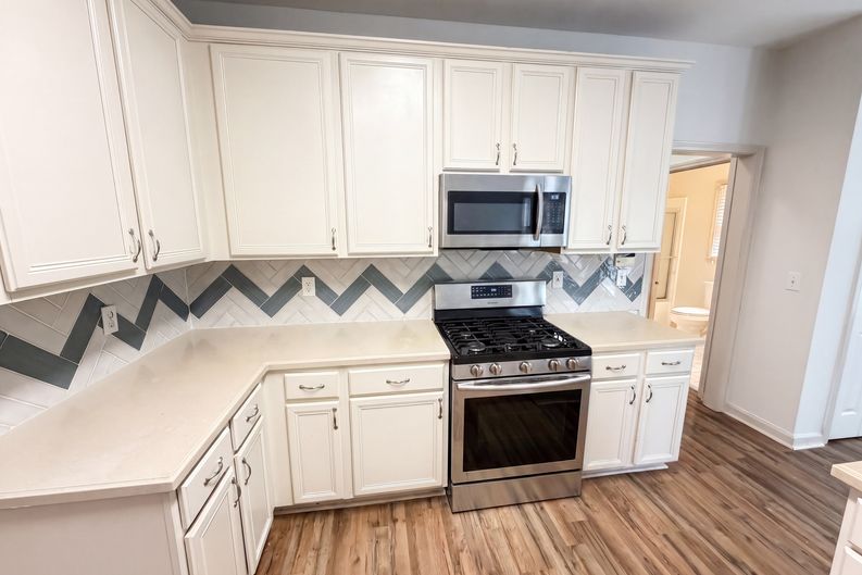 Photo 13 of 36 of 2945 Highland Pass, Alpharetta, GA