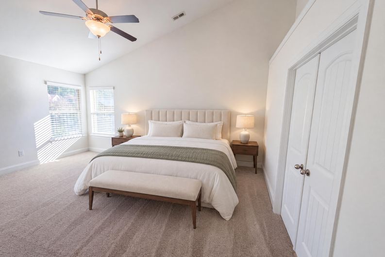 Photo 12 of 35 of 2703 Fern Willow Ct, Fuquay Varina, NC