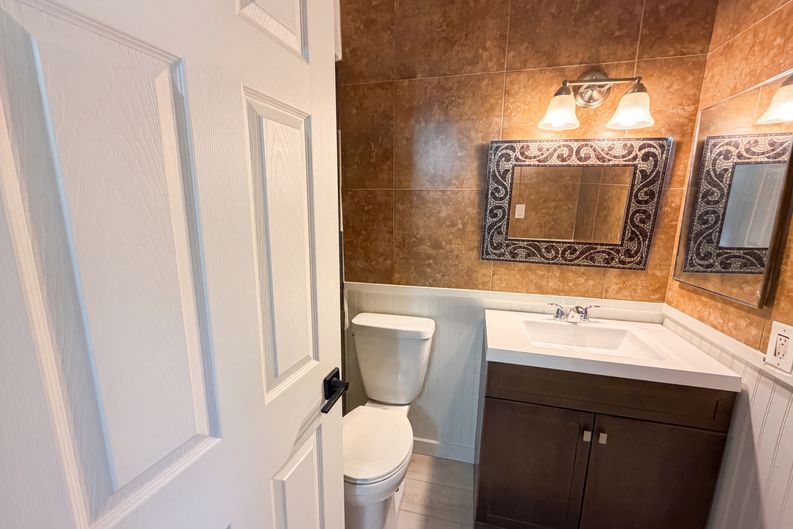 Photo 12 of 22 of 2027 W Corrine Dr, Phoenix, AZ
