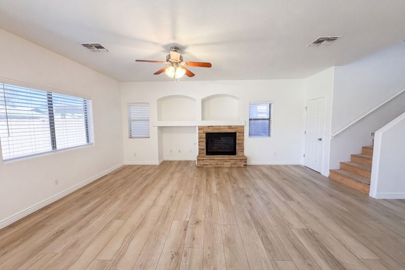 Photo 7 of 32 of 17249 W Cocopah St, Goodyear, AZ