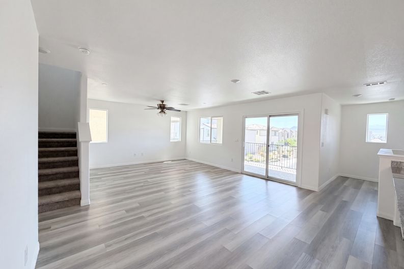 Photo 10 of 41 of 6875 Crimson Shadow St, North Las Vegas, NV