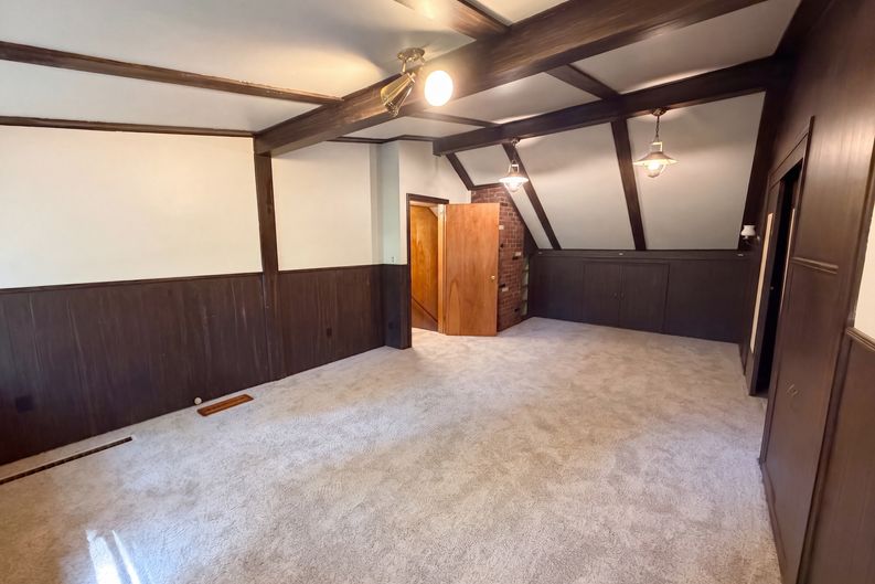 Photo 13 of 22 of 29352 Waldensa Ave, Wickliffe, OH