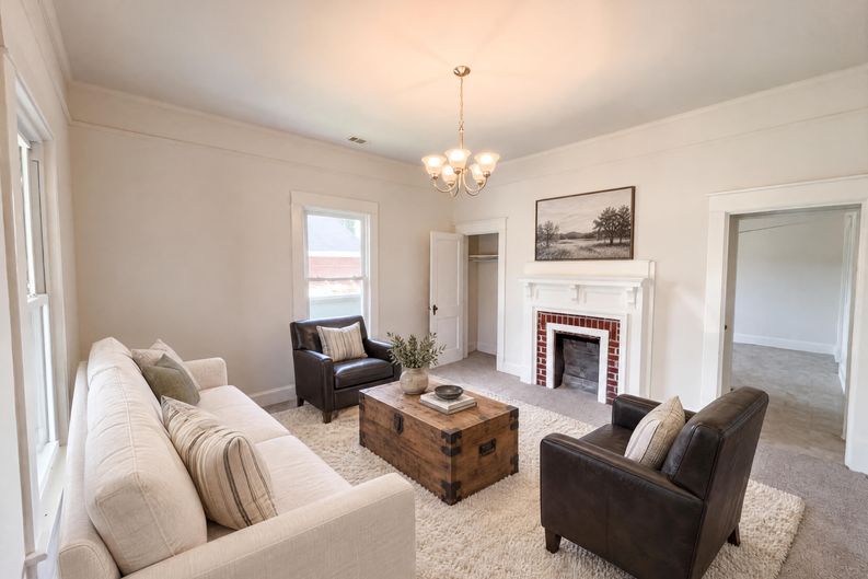 Photo 4 of 19 of 112 Sherard Ave, Ninety Six, SC