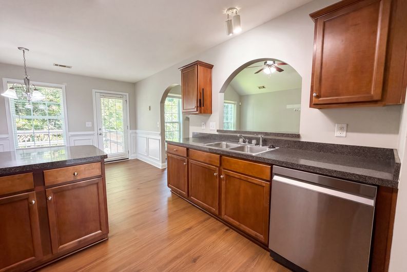Photo 23 of 32 of 4468 Karron Dr, Powder Springs, GA