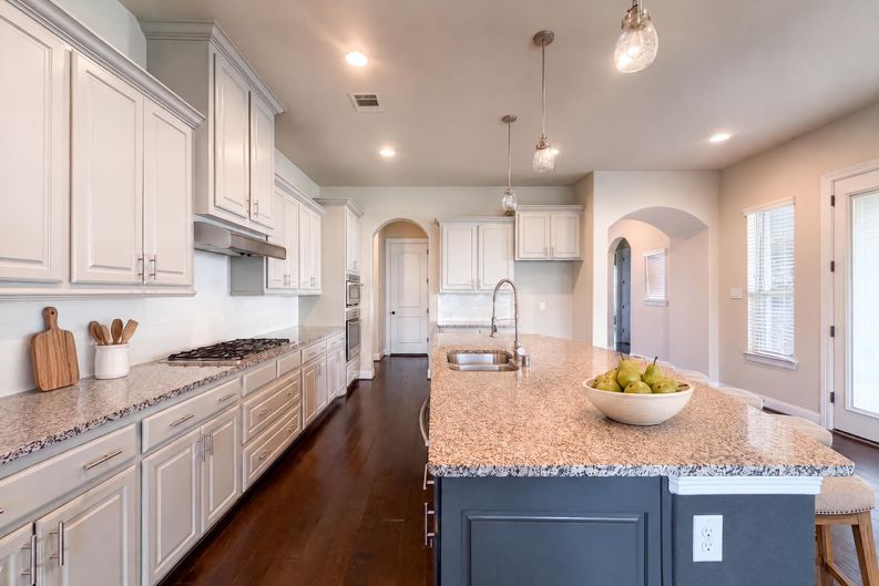 Photo 7 of 22 of 851 Yellowcress Dr, Prosper, TX