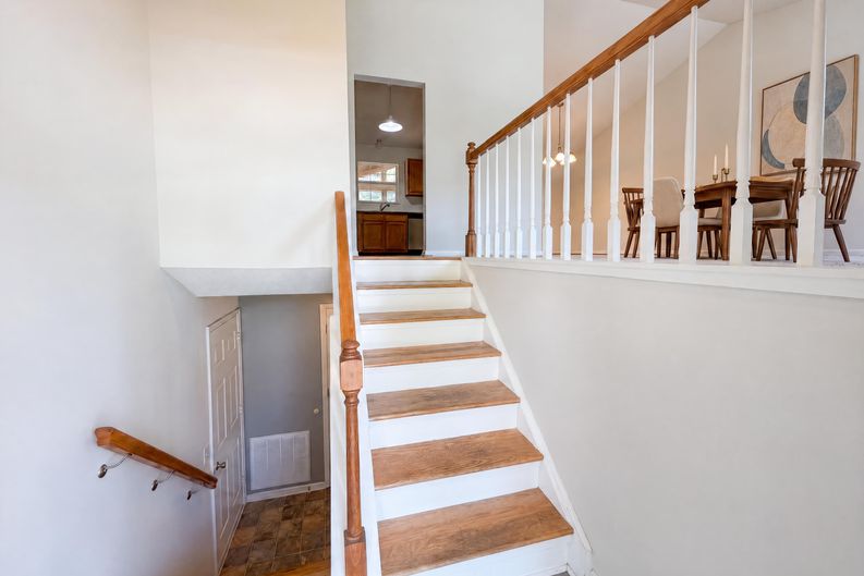 Photo 8 of 22 of 163 Stonewood Dr, West Columbia, SC