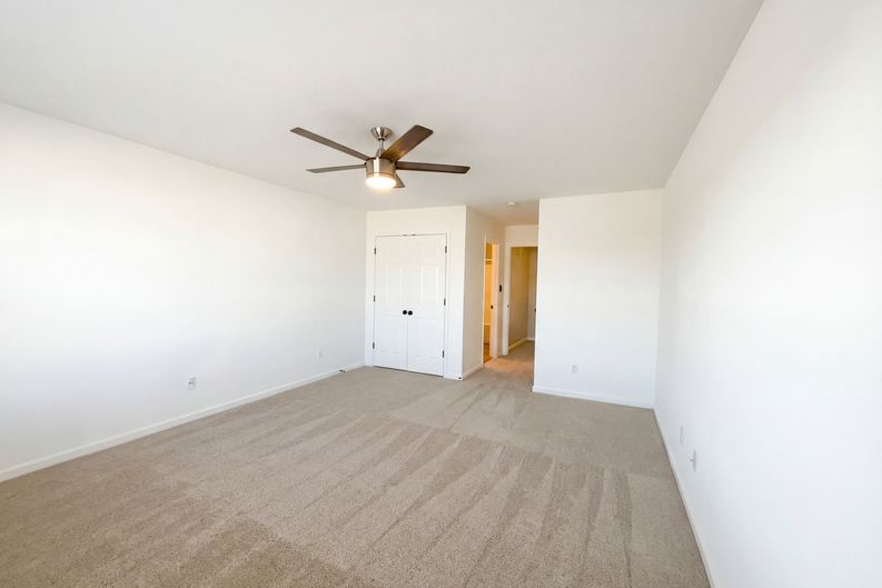 Photo 4 of 21 of 433 Heath Pl, Smyrna, TN