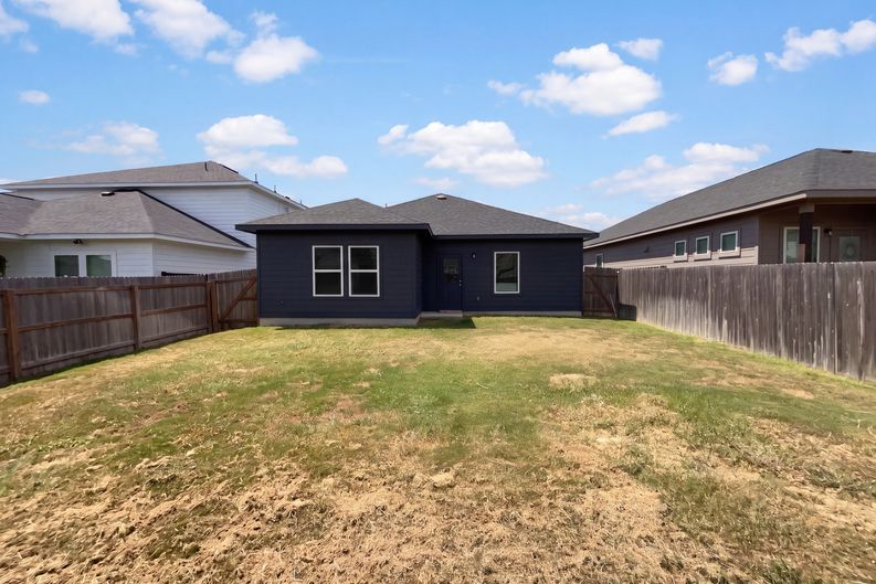 Photo 5 of 20 of 2838 Davis Trce, San Antonio, TX