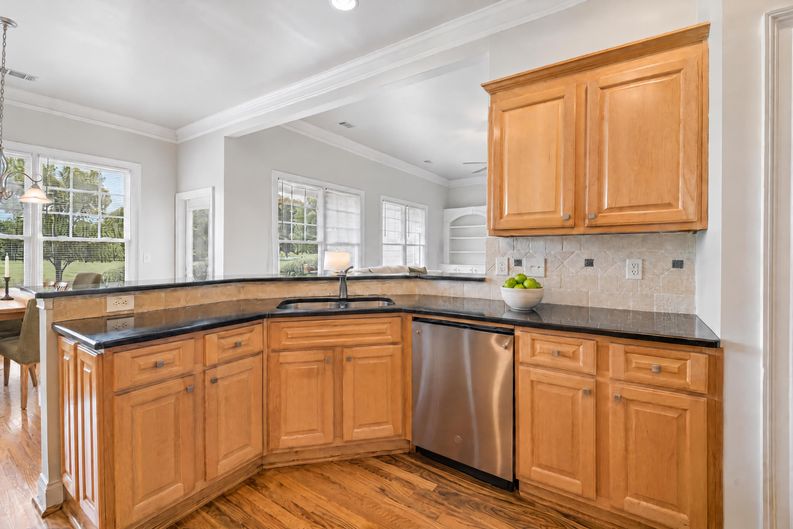 Photo 3 of 31 of 1040 E Magnolia Loop, Madison, GA