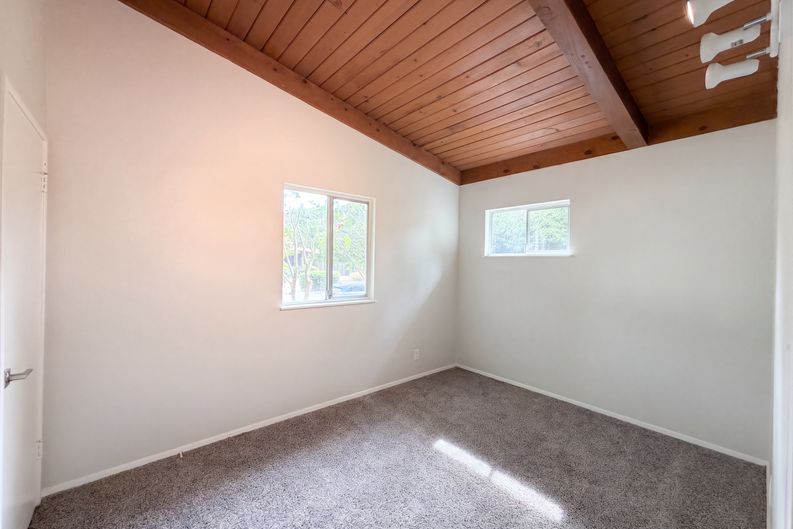 Photo 14 of 21 of 4821 Melvin Dr, Carmichael, CA