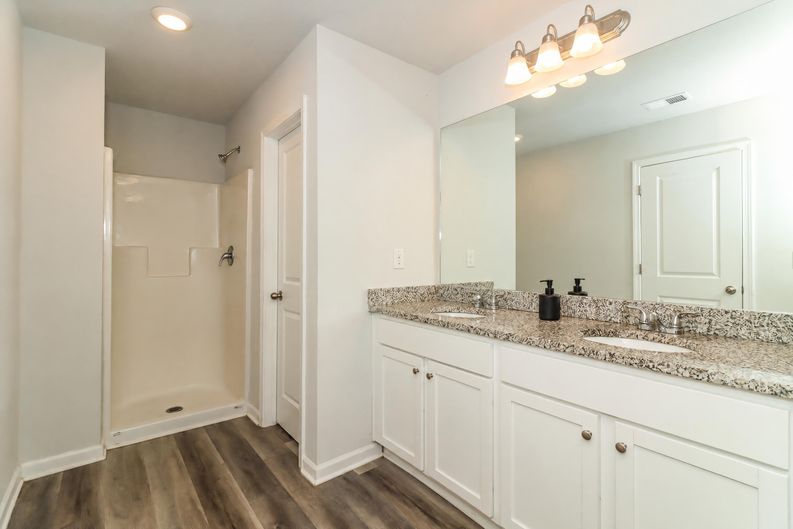 Photo 13 of 22 of 309 Muskogee Dr, Dallas, GA