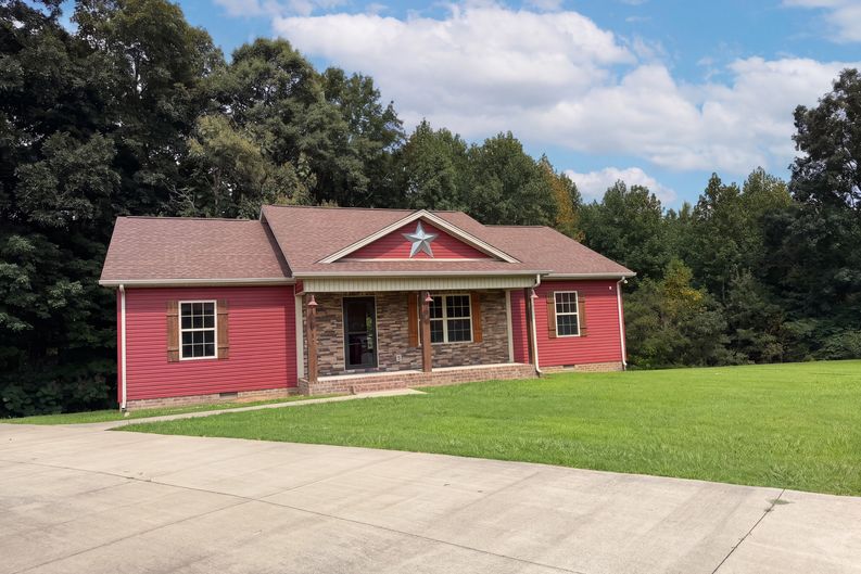 Photo 20 of 22 of 161 Brady Cole Ln, Lafayette, TN