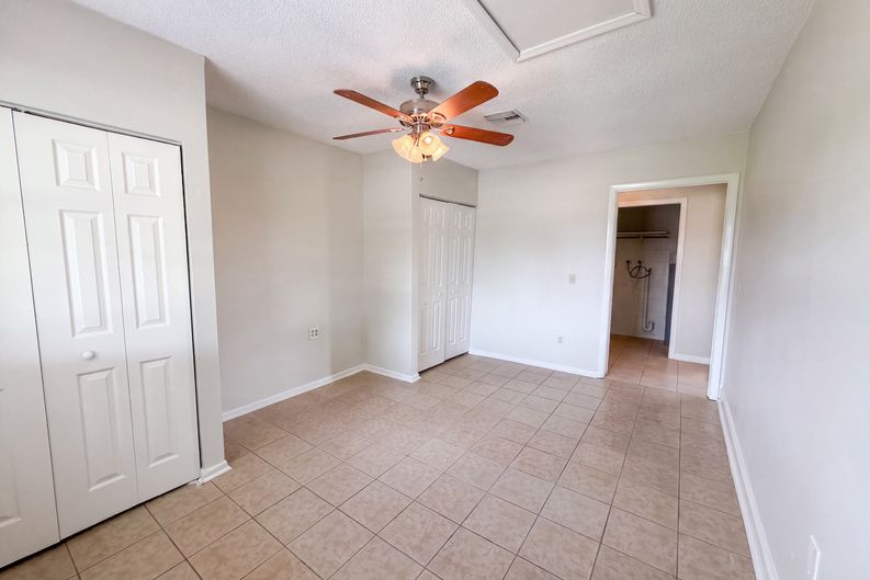Photo 10 of 24 of 1262 Padgett Cir, Lady Lake, FL