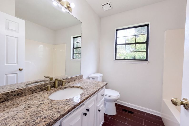 Photo 11 of 16 of 3441 Bridgeton Cv, Antioch, TN
