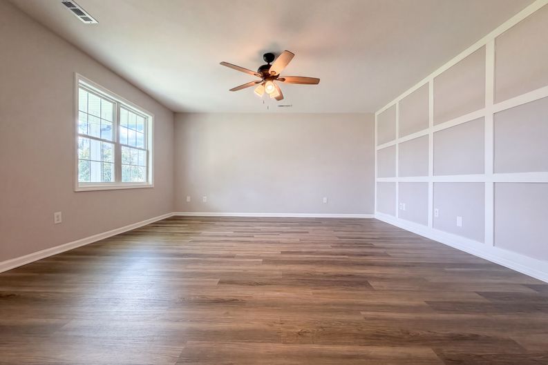 Photo 3 of 19 of 702 S Fayetteville Ave, Dunn, NC