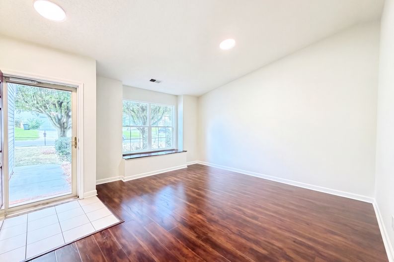 Photo 9 of 20 of 8616 Silver Falls Way, Charlotte, NC