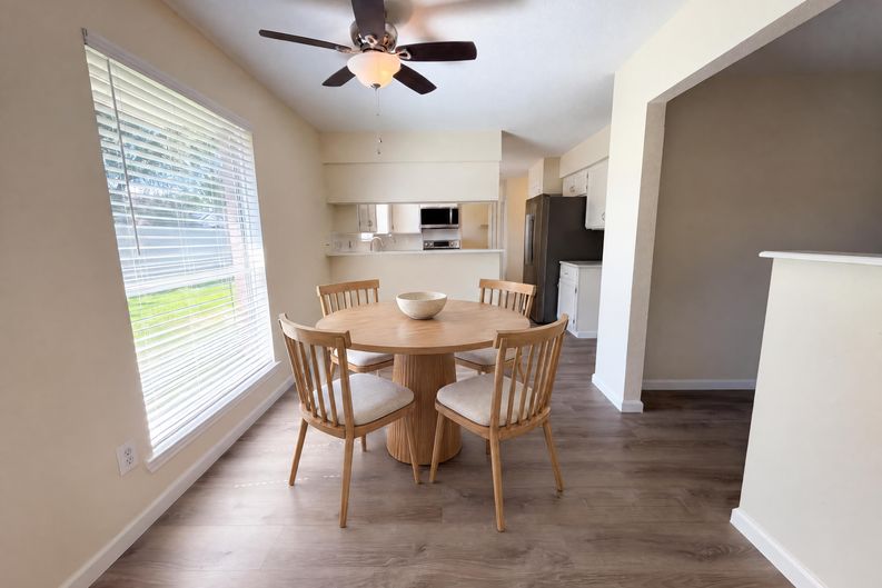 Photo 14 of 32 of 4519 Spinks Creek Ln, Spring, TX