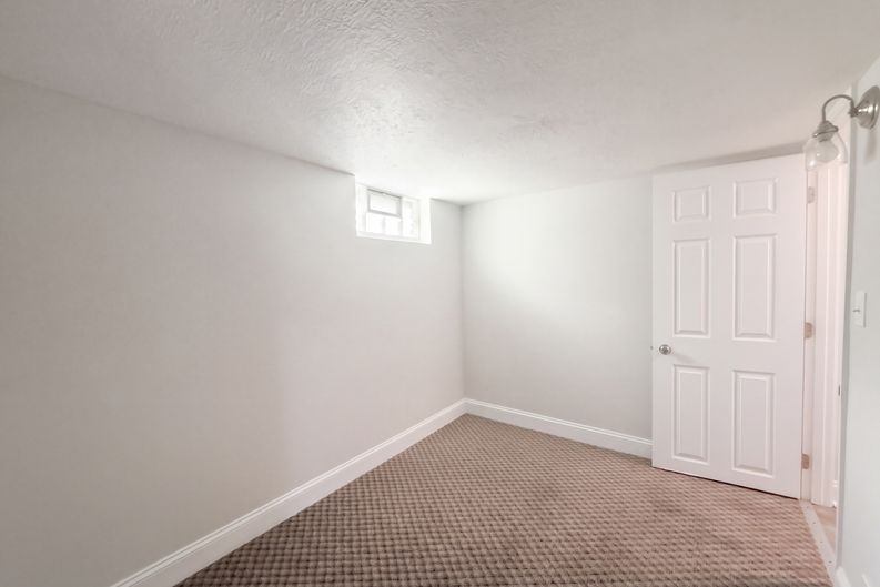 Photo 26 of 40 of 2790 Azelda St, Columbus, OH