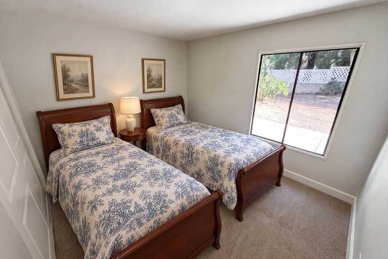 Photo 15 of 23 of 23732 San Dona, Laguna Hills, CA