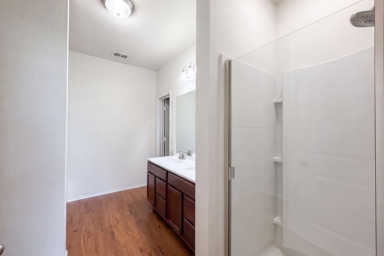 Photo 16 of 26 of 9165 Blackstone Dr, Providence Village, TX