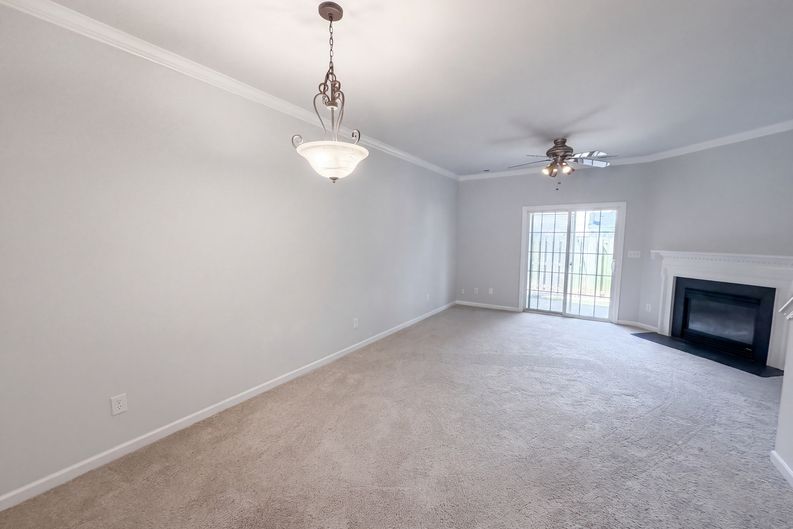 Photo 9 of 45 of 615 Graythorn Ln, Greenville, SC