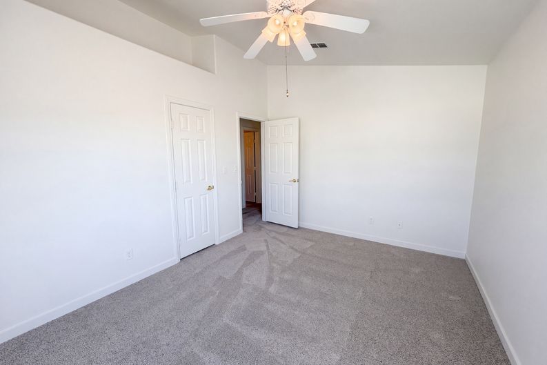 Photo 22 of 41 of 1917 Altivo Dr, Henderson, NV