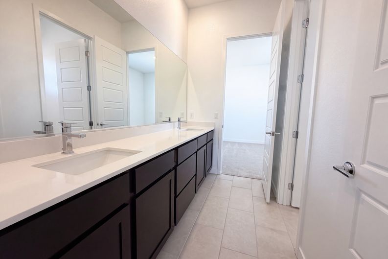 Photo 15 of 32 of 8289 Warbonnet Way, Las Vegas, NV