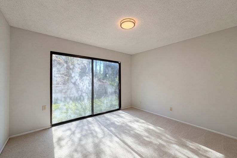Photo 17 of 21 of 2785 Bonita Dr, Highland, CA