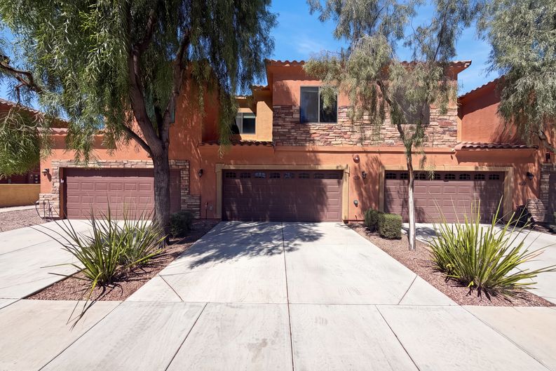 Photo 5 of 22 of 21655 N 36th Ave, Glendale, AZ