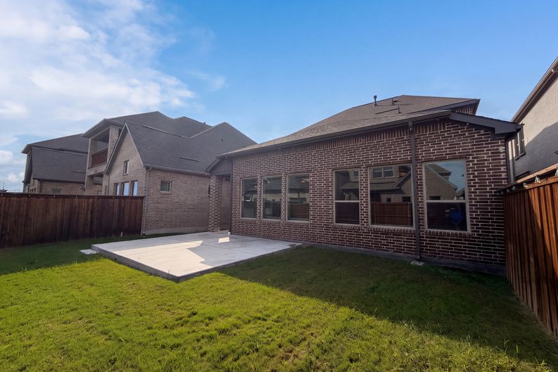 Photo 32 of 36 of 3357 Monarch Pass Dr, Arlington, TX
