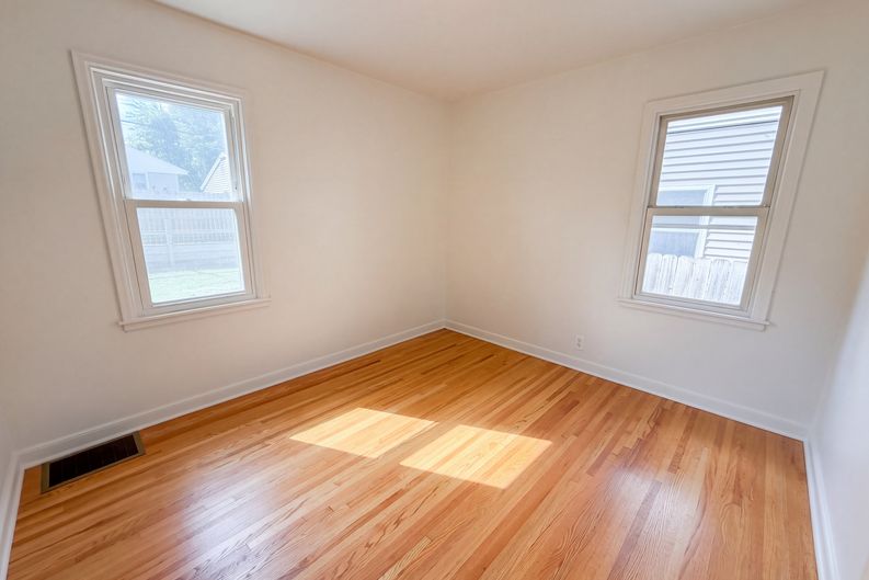 Photo 10 of 21 of 7221 Minnetonka Blvd, St. Louis Park, MN