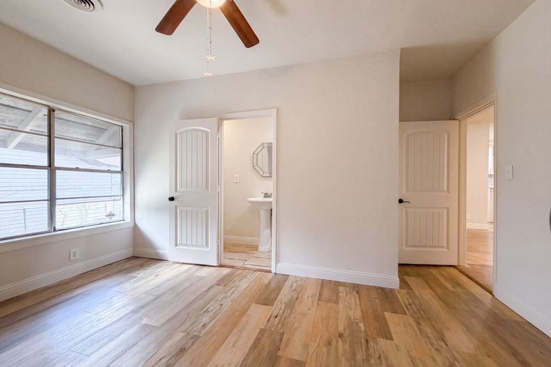 Photo 4 of 20 of 5124 Norma St, Fort Worth, TX